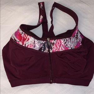 Victoria Secret sports bra!! 34DDD